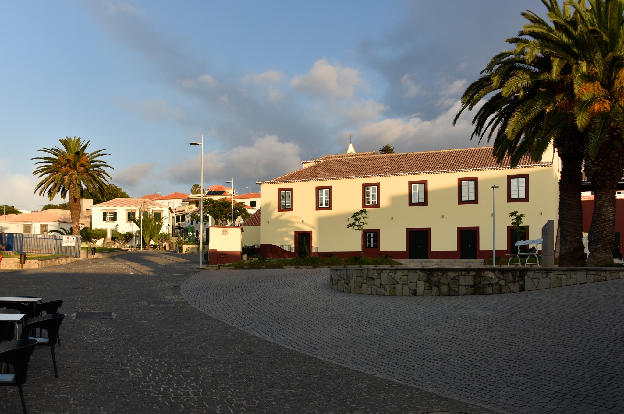 arranjo-do-centro-hist-rico-do-porto-santo-com-a-antiga-baiana-como