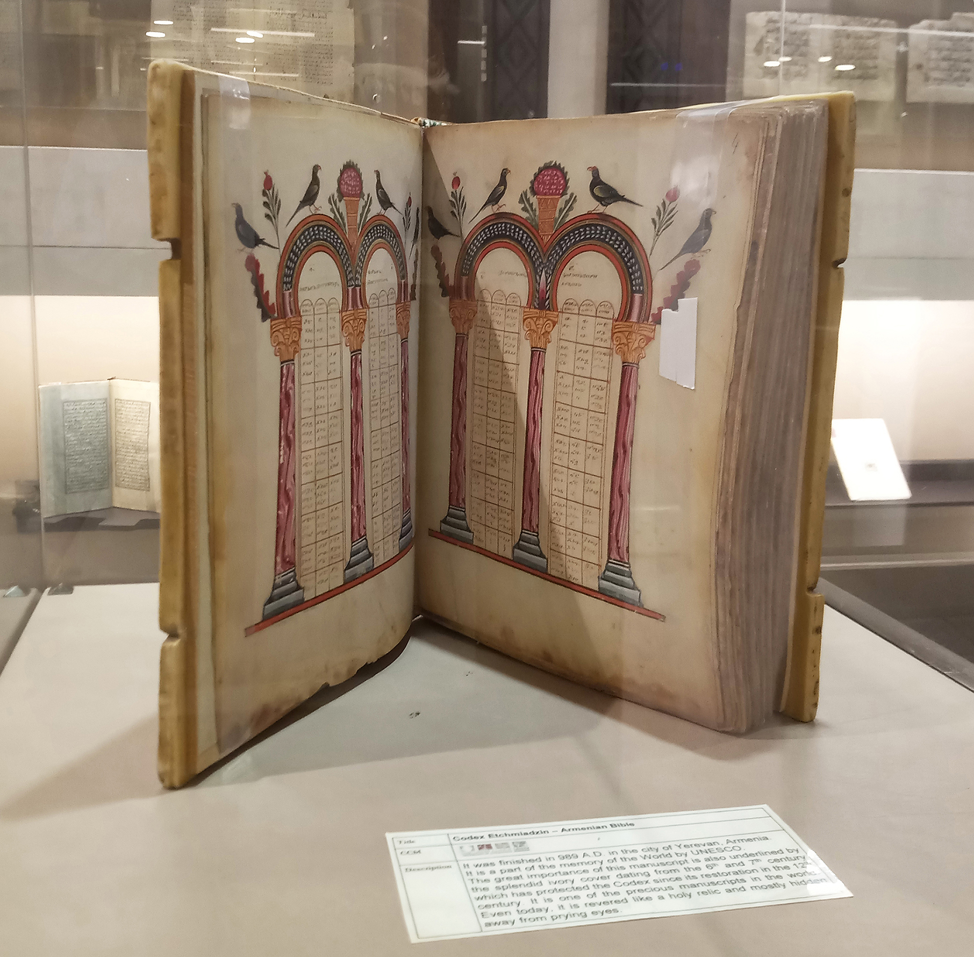 Codex Etchmiadzi, manuscrito armênio de Noravank, 989 e seguintes, fac ...